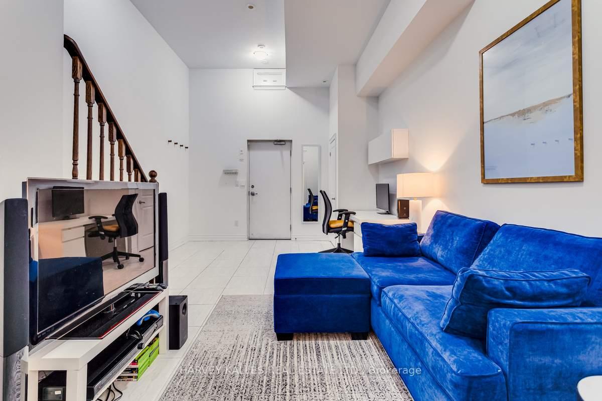 70 Hargrave Lane 7, Toronto Unit: 7