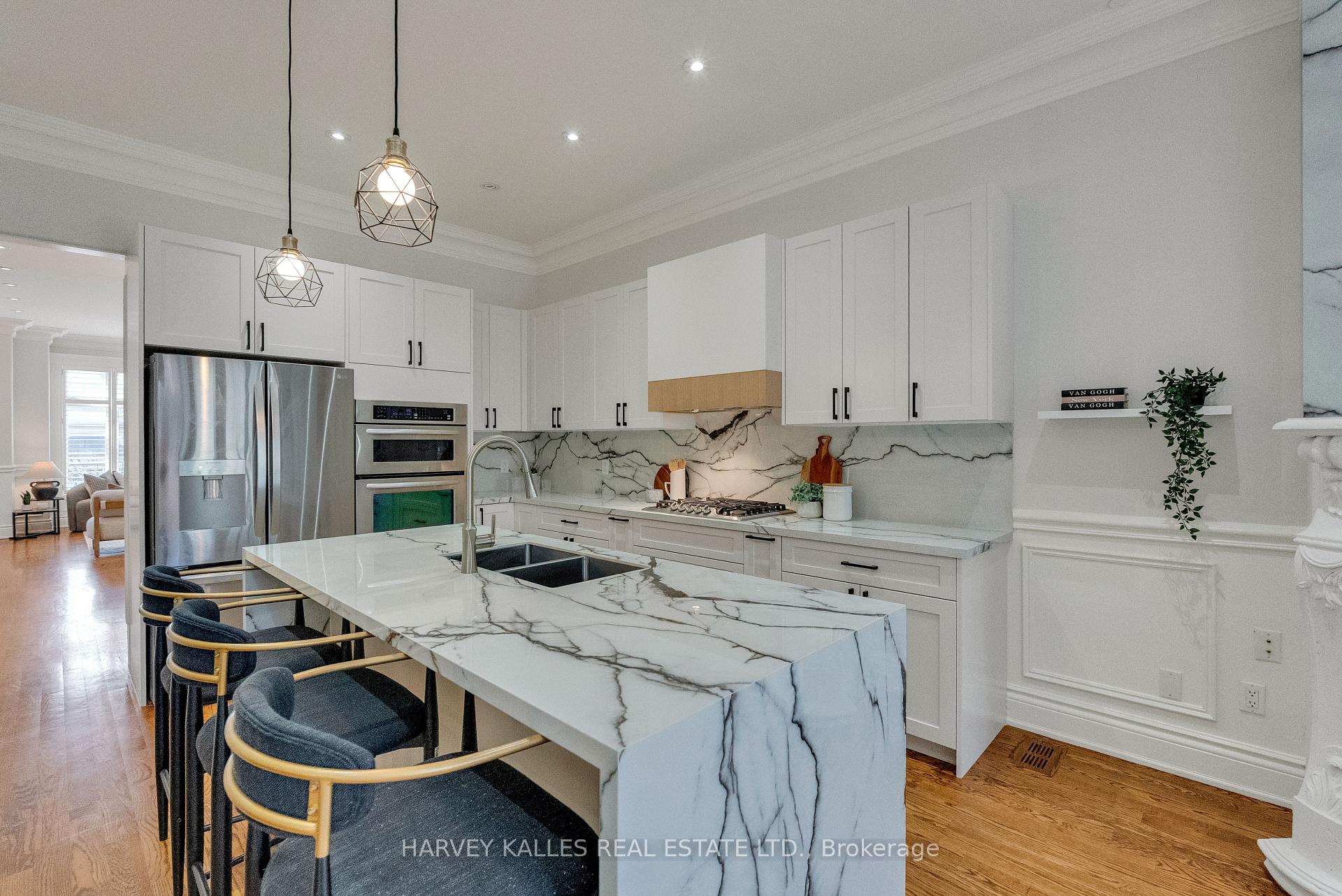 168 Roe Avenue, Toronto