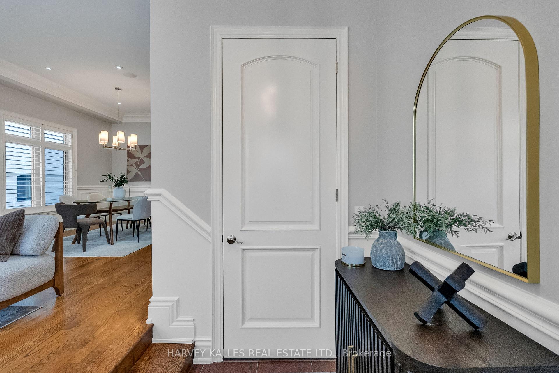 168 Roe Avenue, Toronto