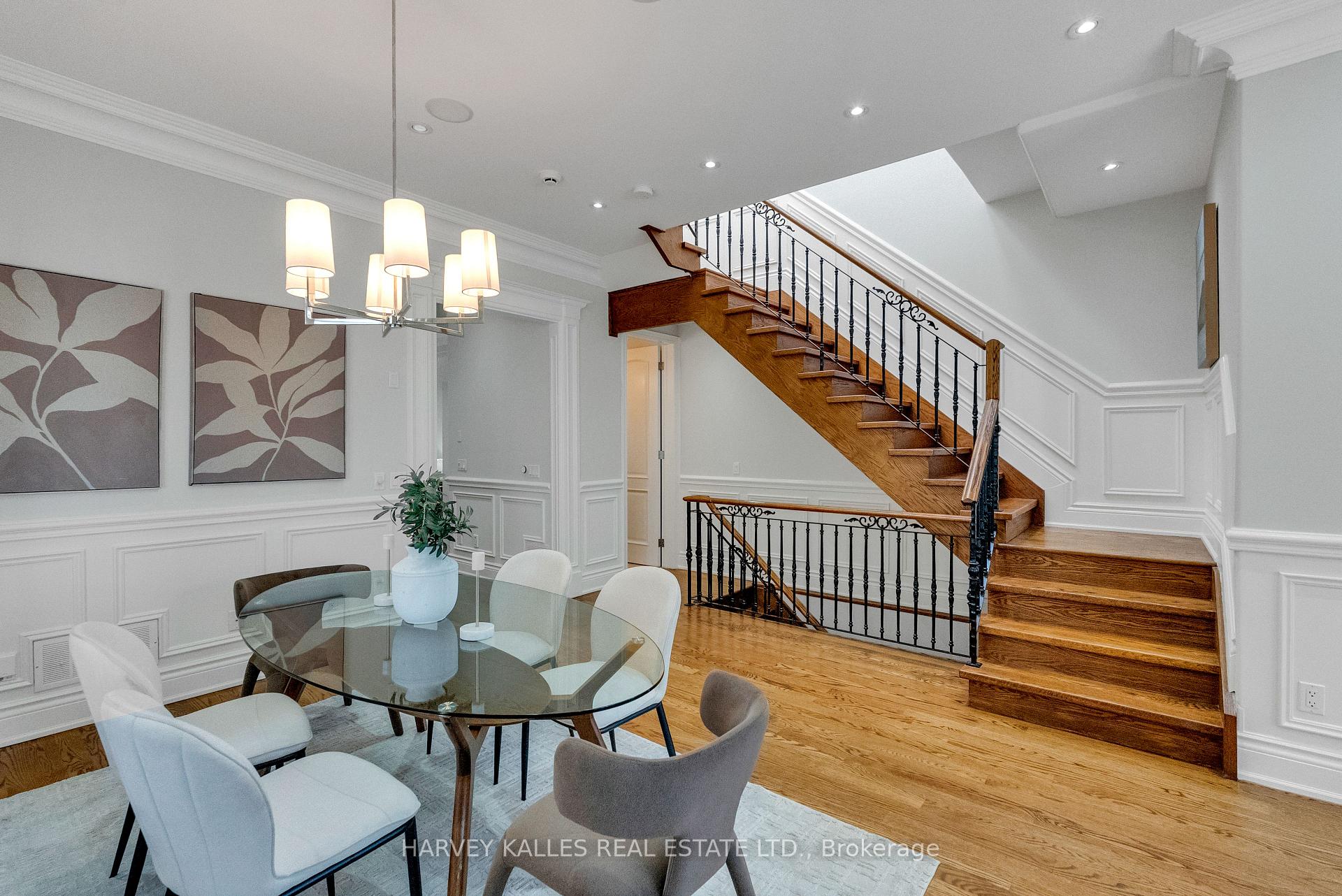 168 Roe Avenue, Toronto