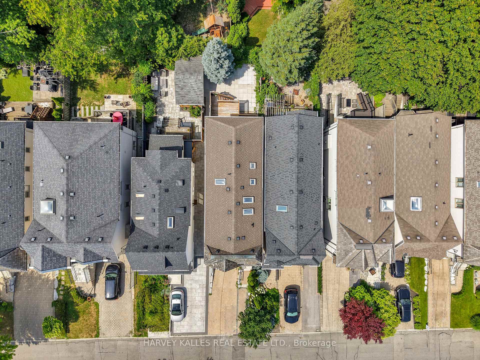 168 Roe Avenue, Toronto