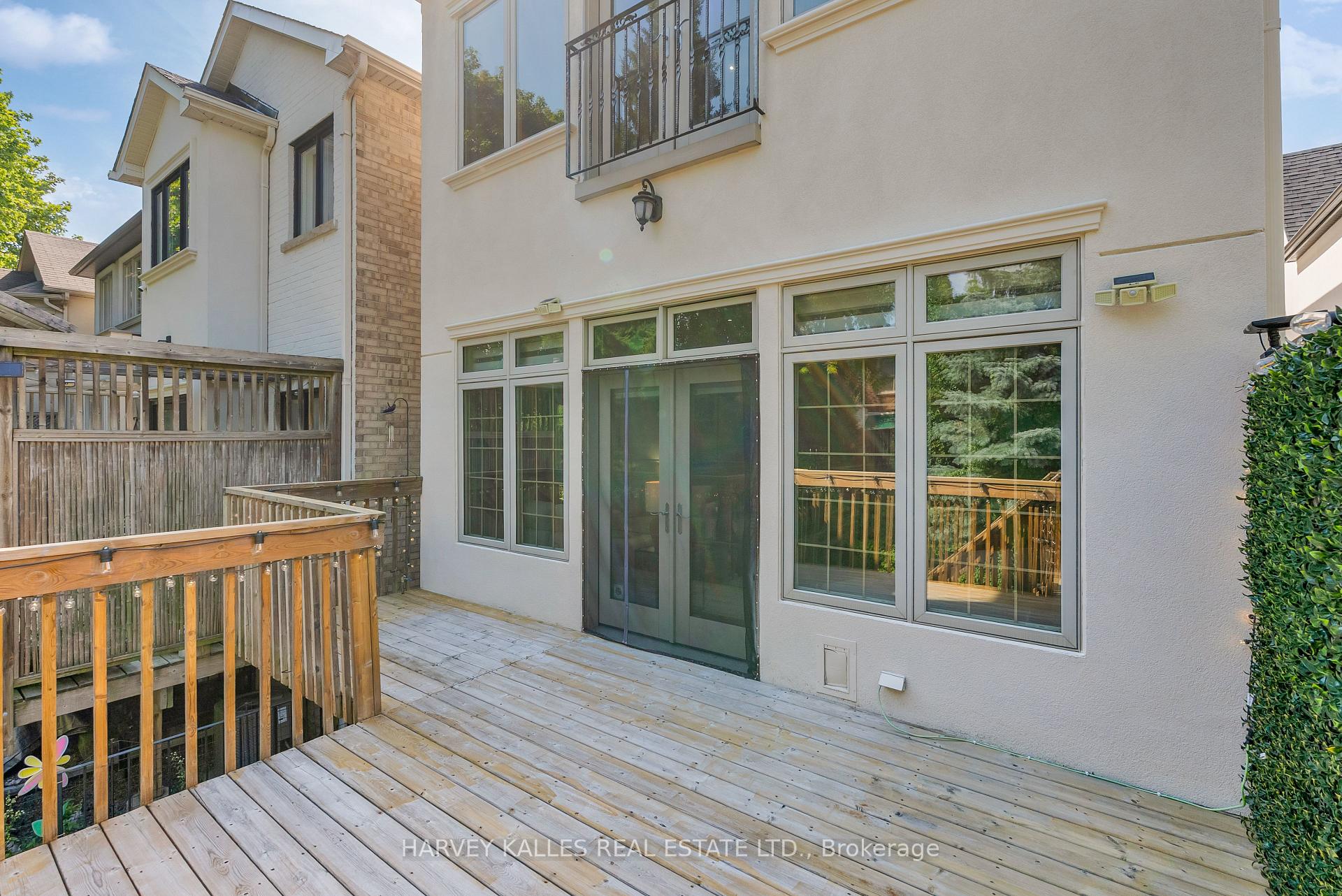168 Roe Avenue, Toronto