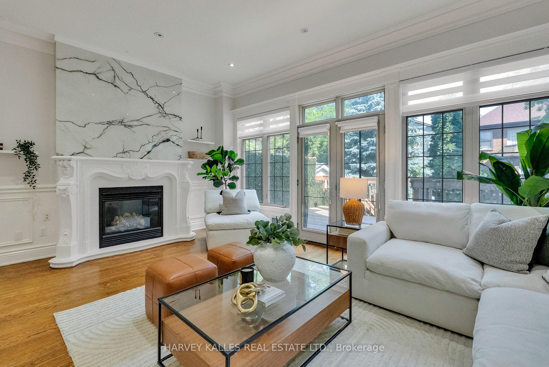 168 Roe Avenue, Toronto