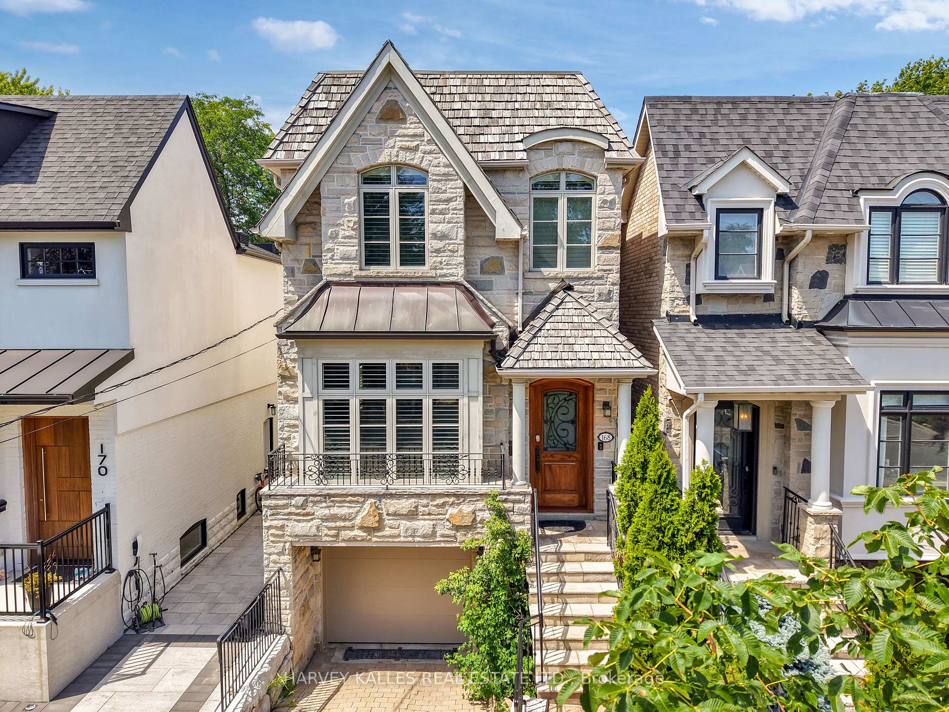 168 Roe Avenue, Toronto