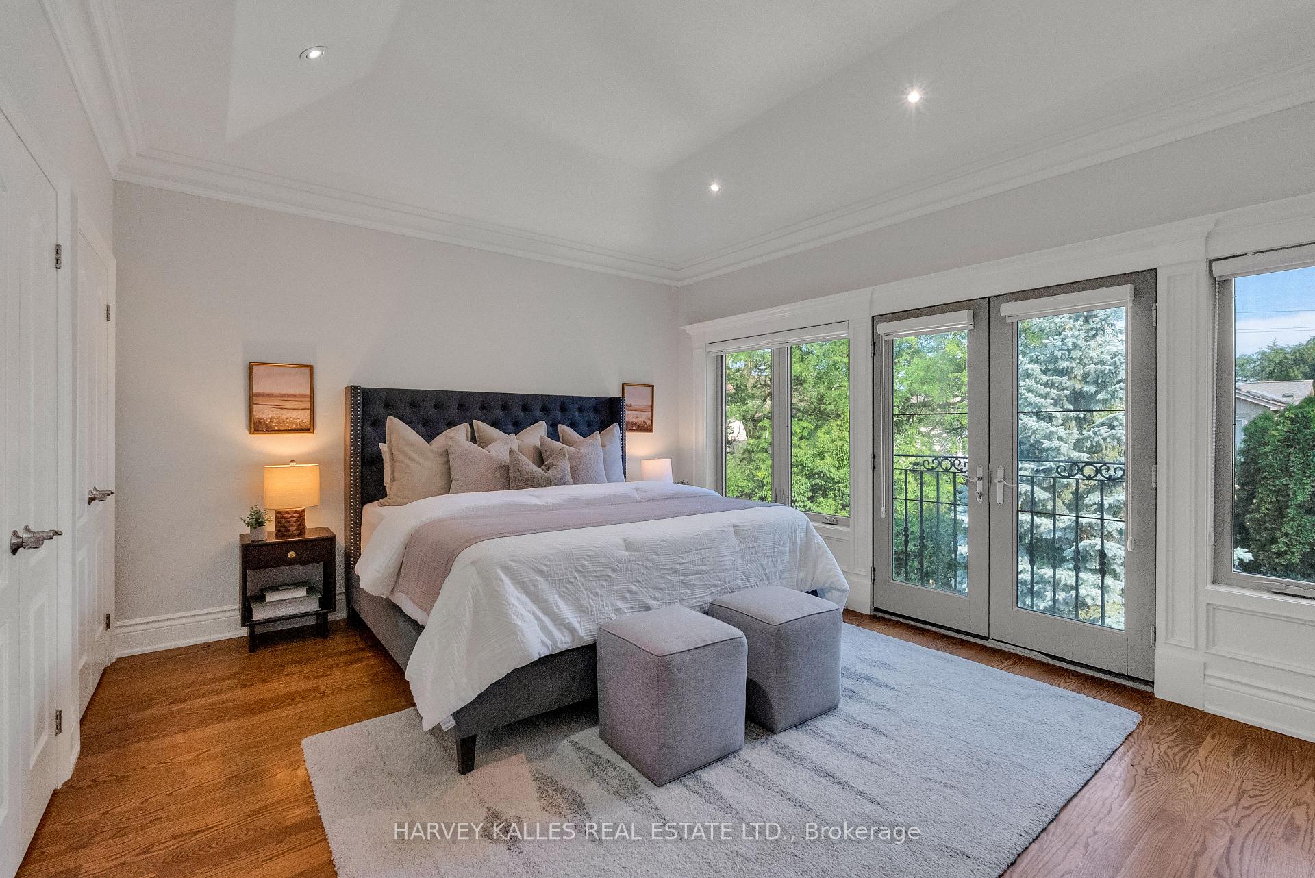 168 Roe Avenue, Toronto