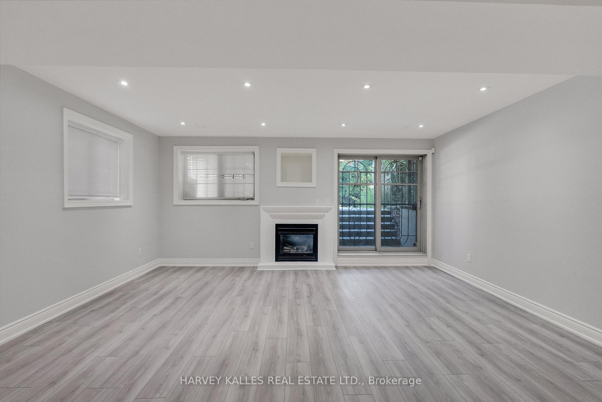 168 Roe Avenue, Toronto