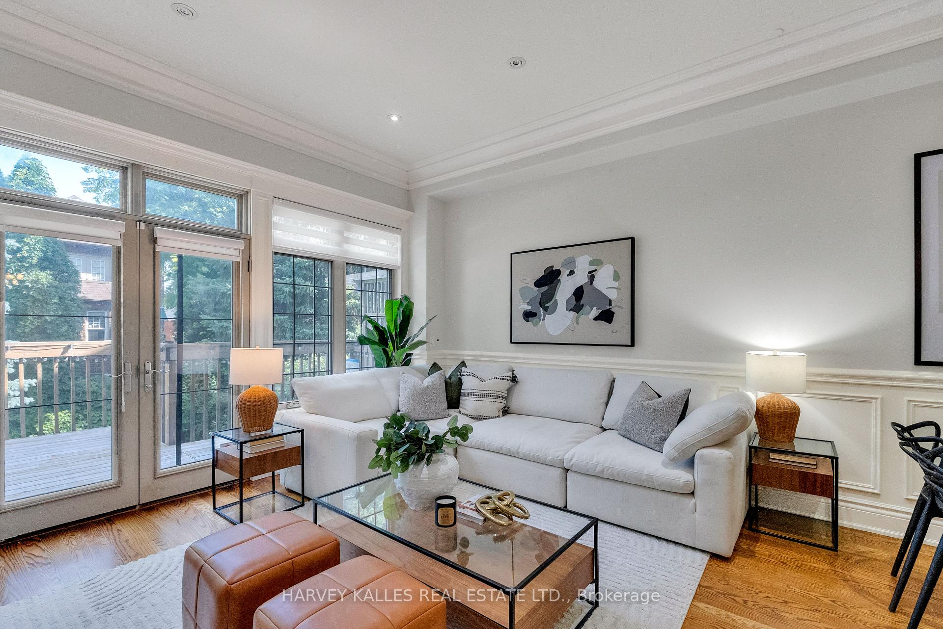 168 Roe Avenue, Toronto