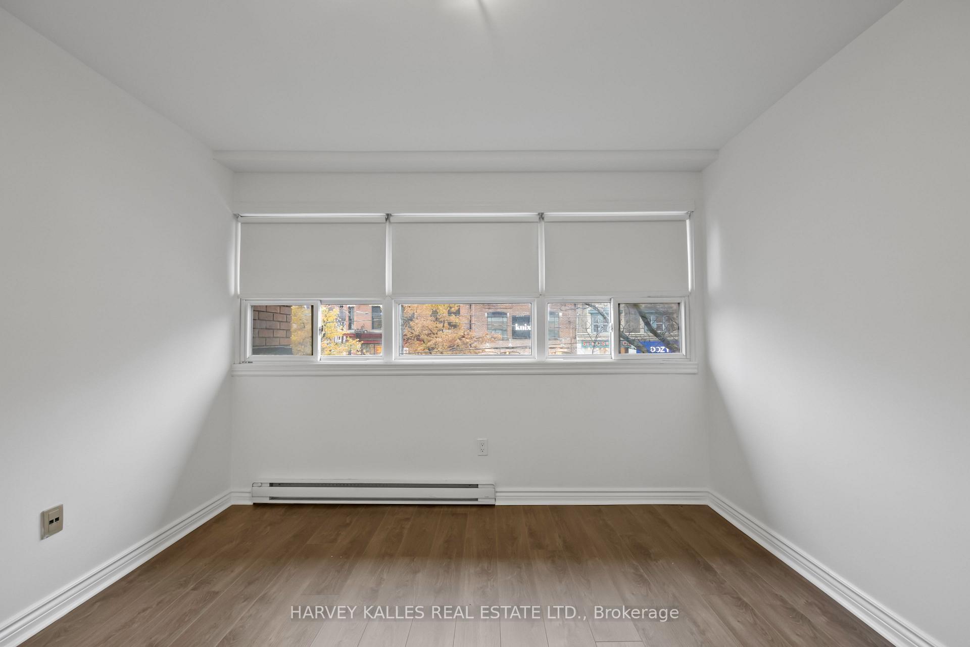 353 Queen Street 10, Toronto Unit: 10