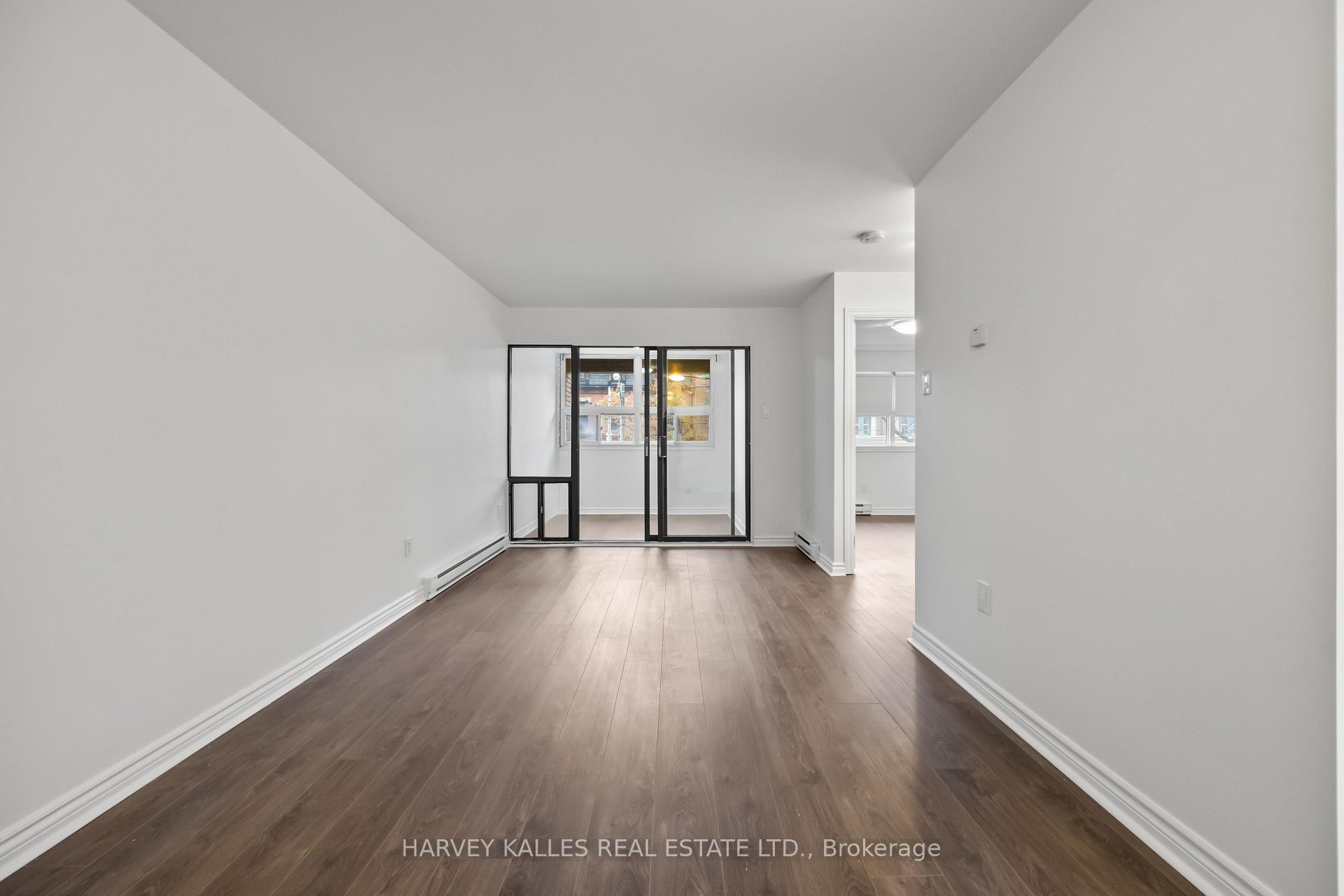 353 Queen Street 10, Toronto Unit: 10