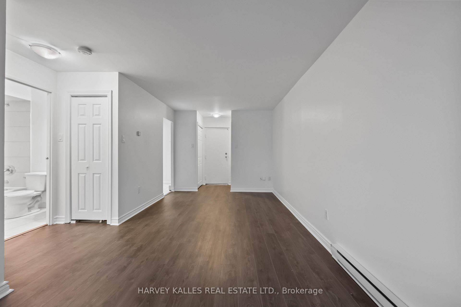 353 Queen Street 10, Toronto Unit: 10