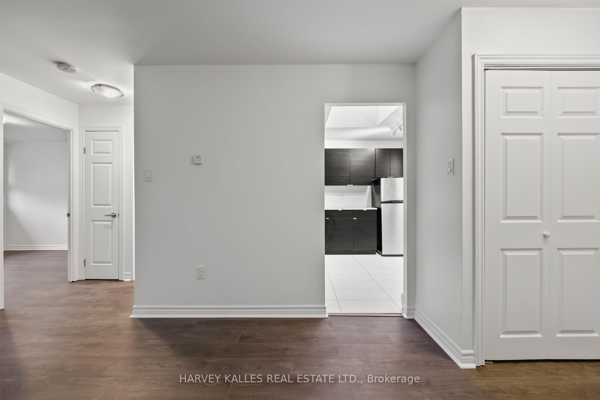 353 Queen Street 10, Toronto Unit: 10