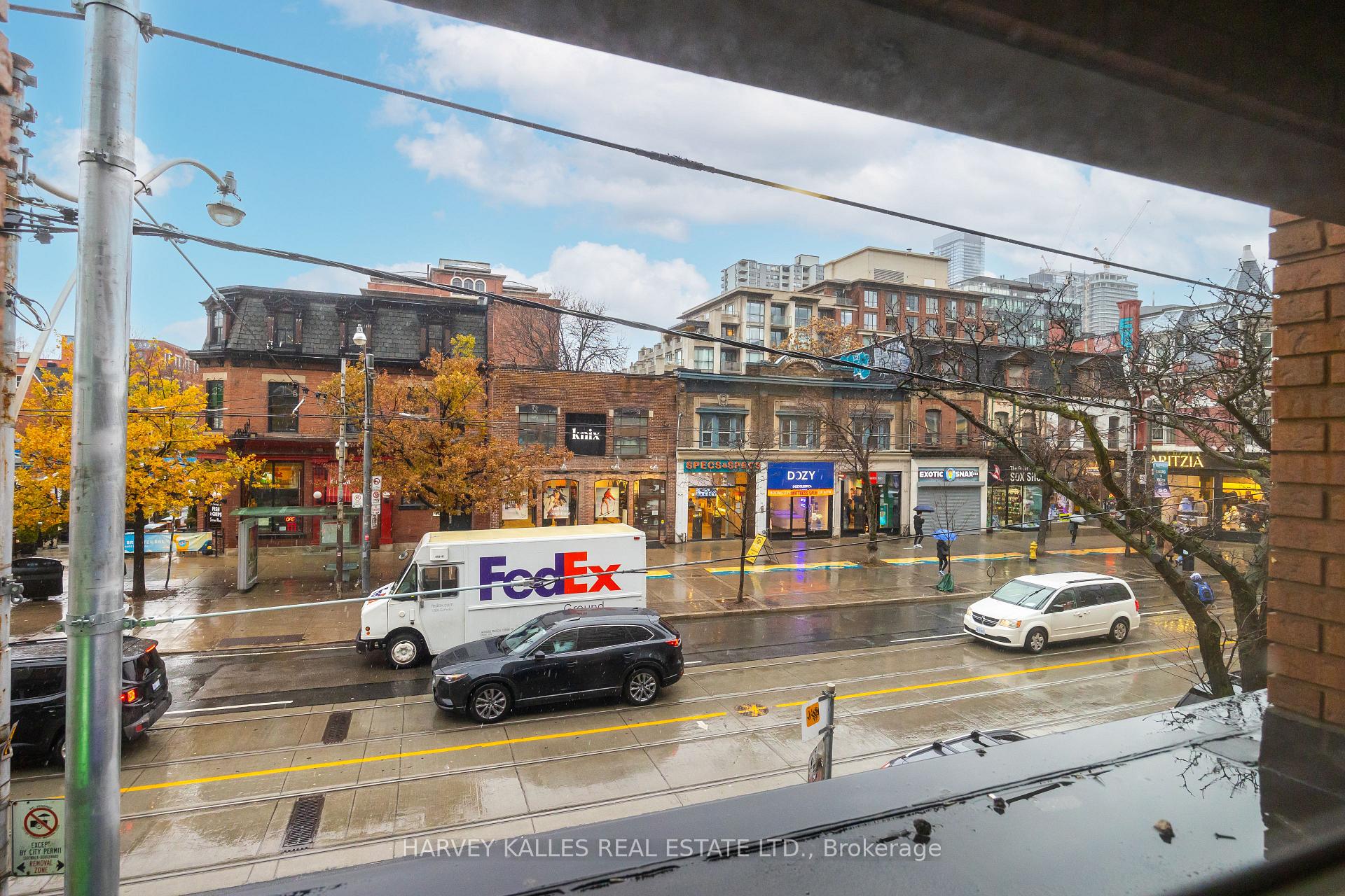 353 Queen Street 10, Toronto Unit: 10