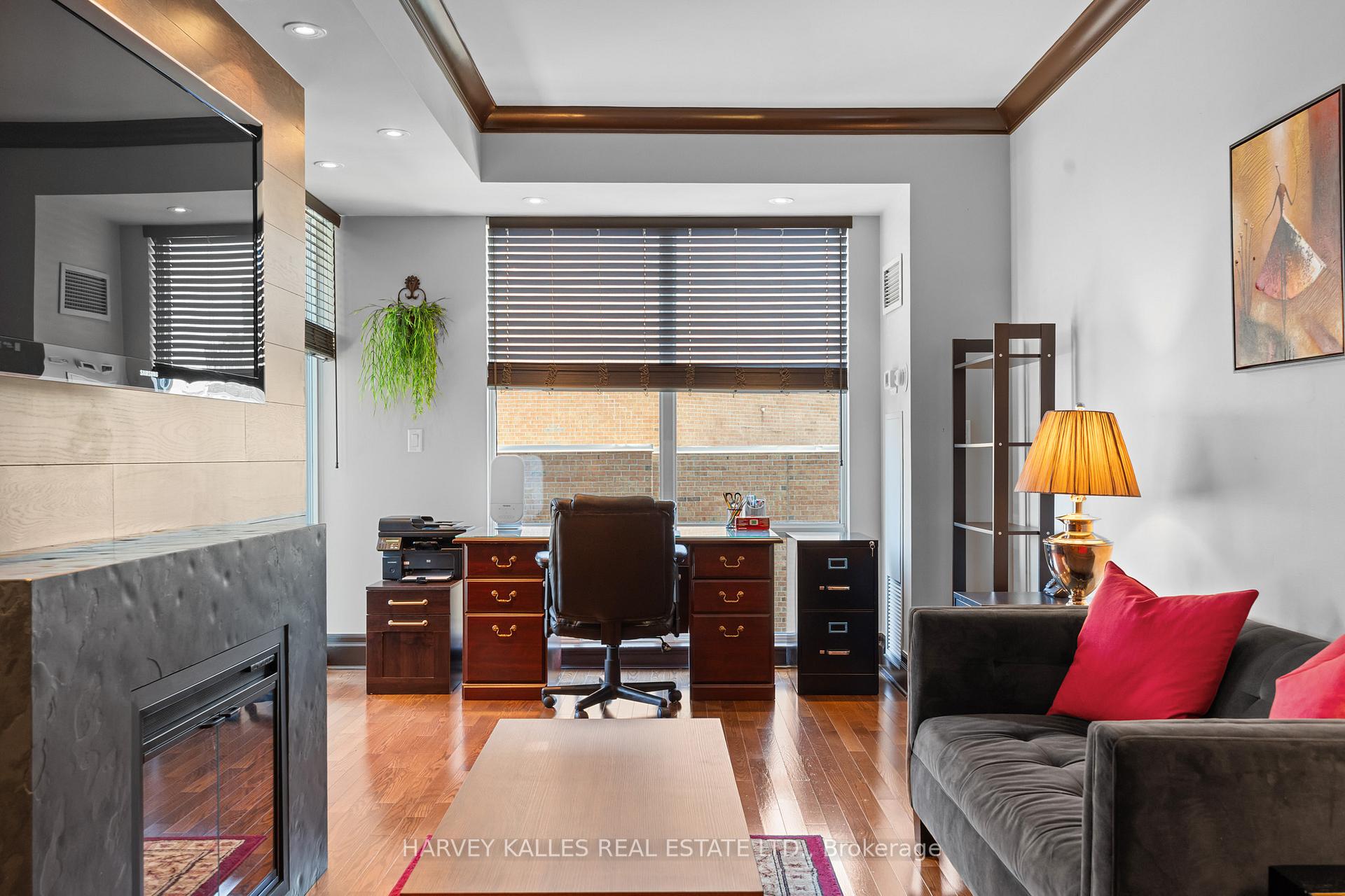 300 Bloor Street E 2701, Toronto Unit: 2701