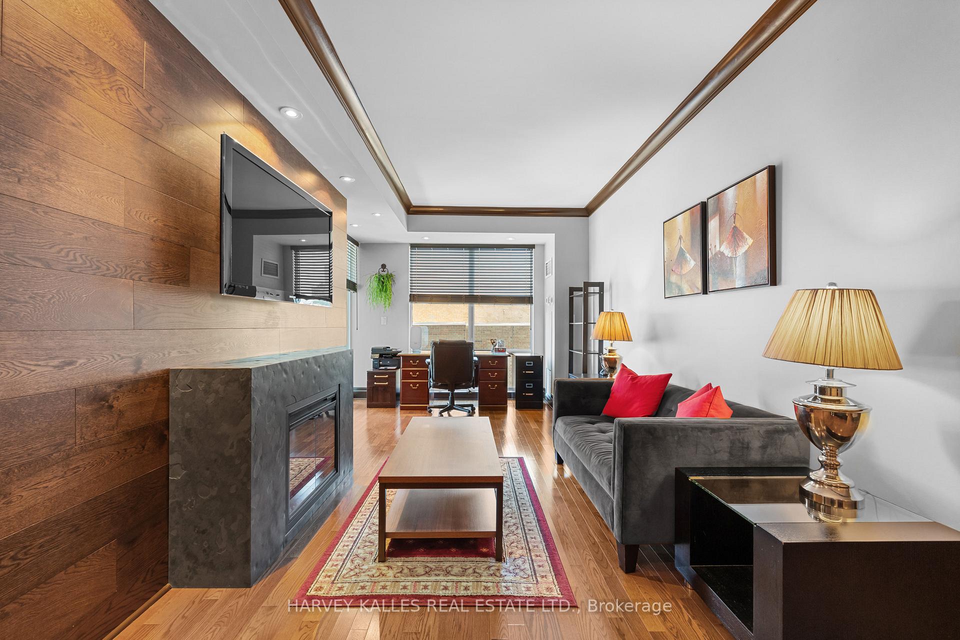 300 Bloor Street E 2701, Toronto Unit: 2701