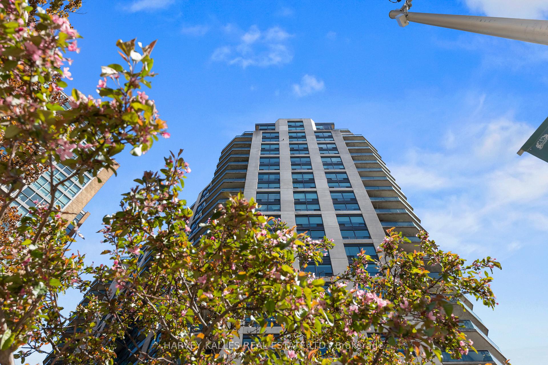 300 Bloor Street E 2701, Toronto Unit: 2701