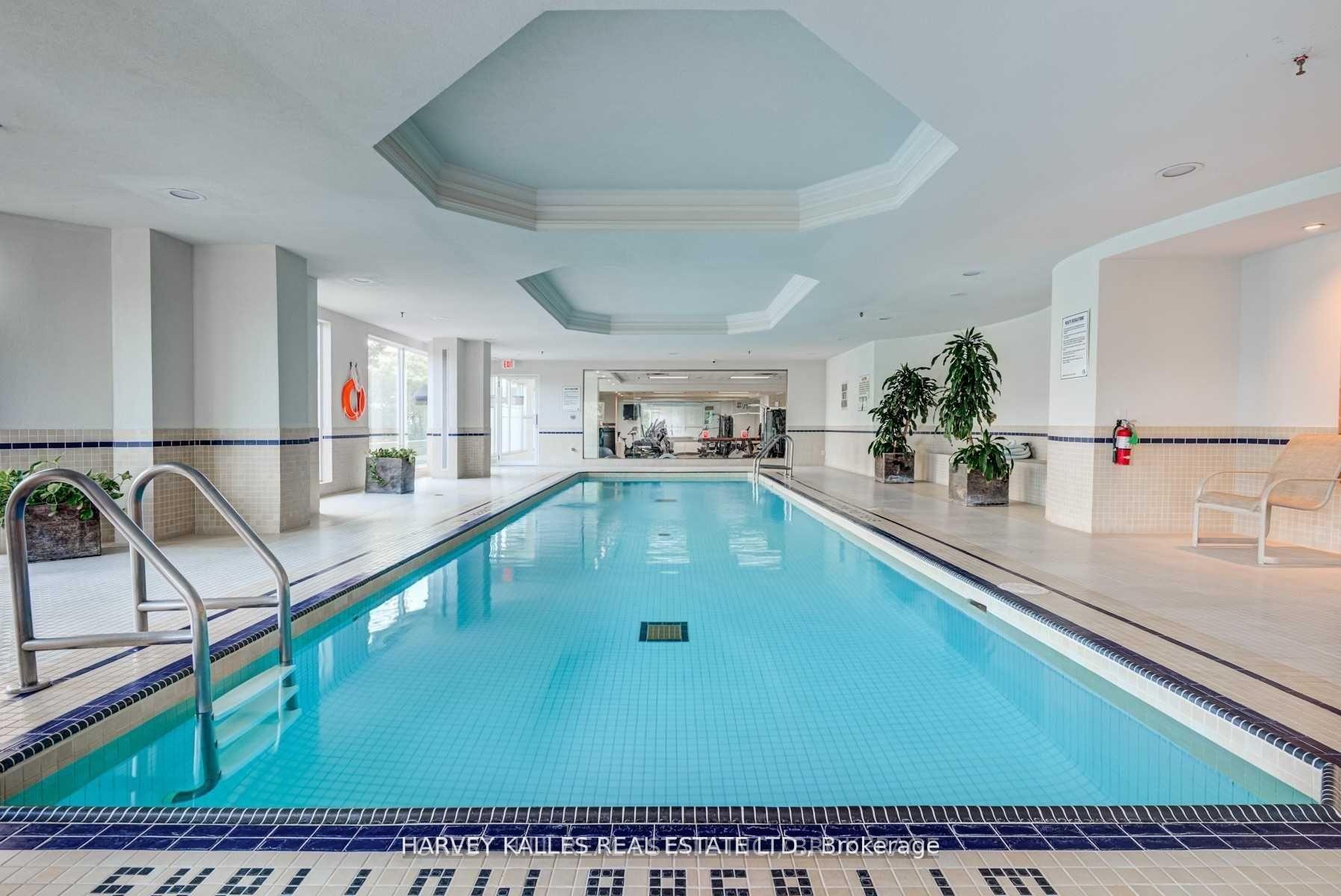 300 Bloor Street E 2701, Toronto Unit: 2701