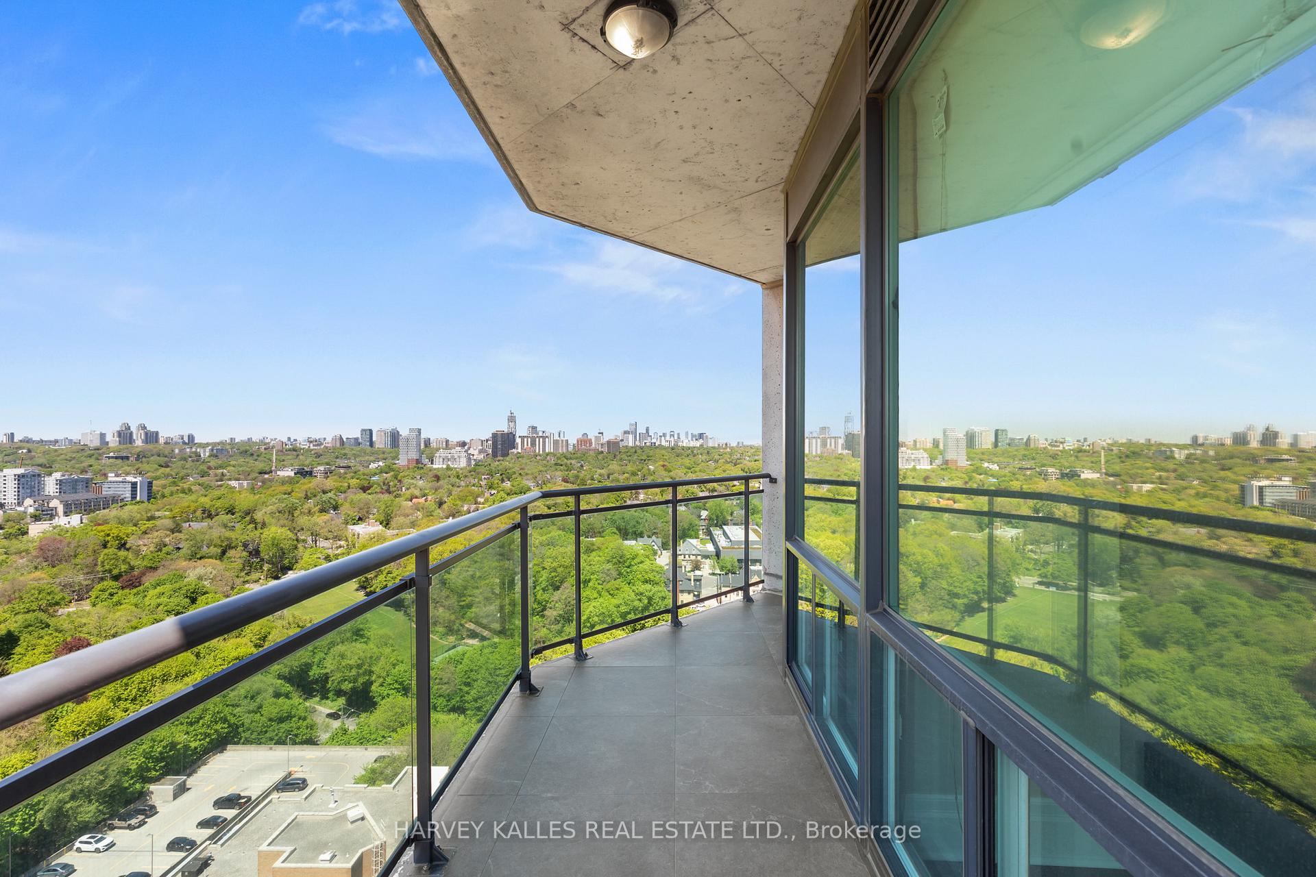 300 Bloor Street E 2701, Toronto Unit: 2701
