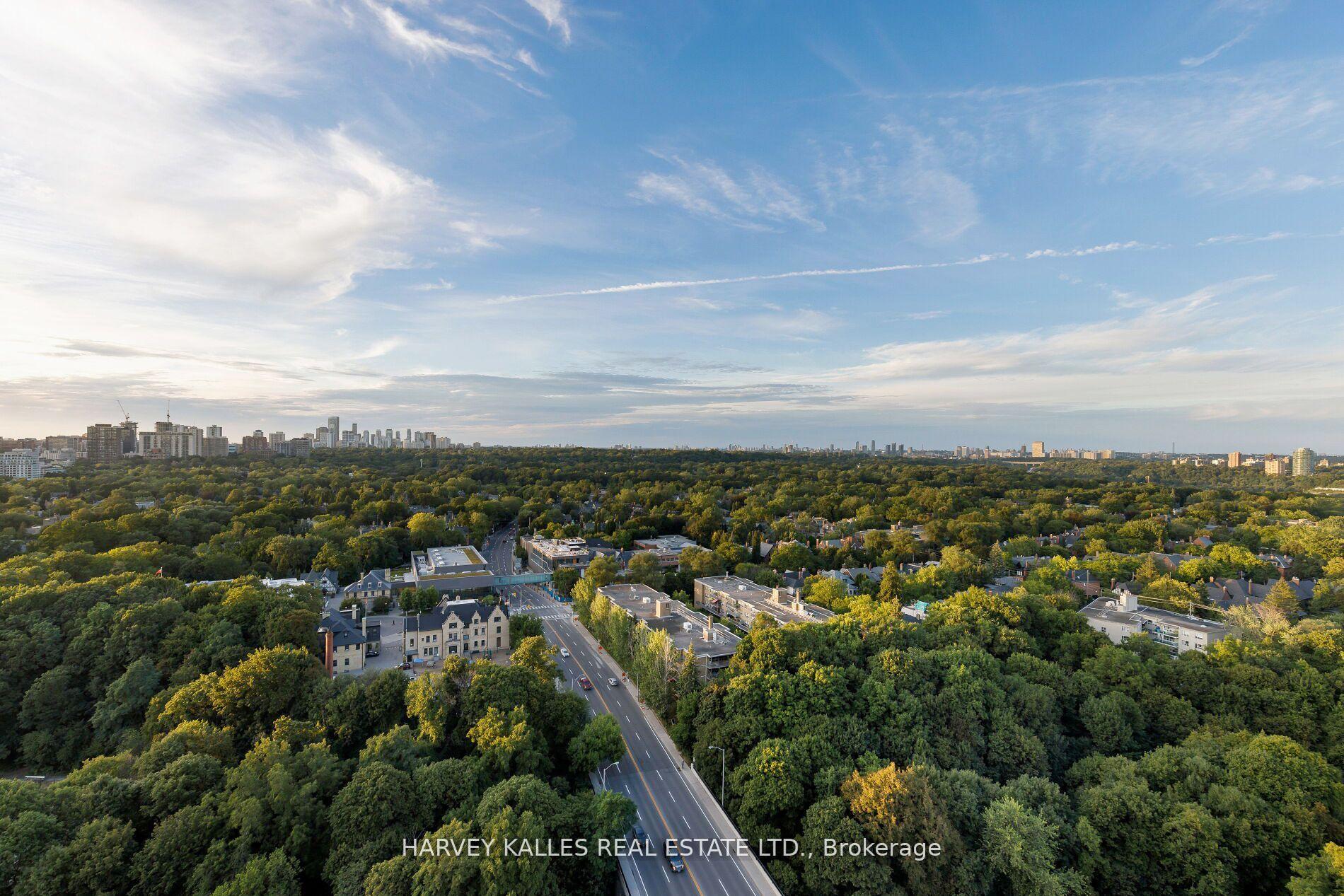 300 Bloor Street E 2701, Toronto Unit: 2701