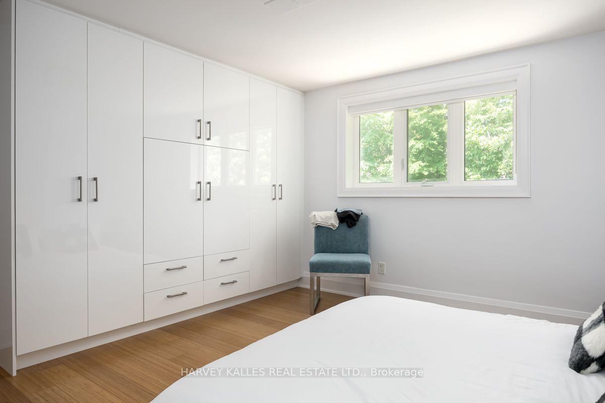 562 Bedford Park Avenue, Toronto