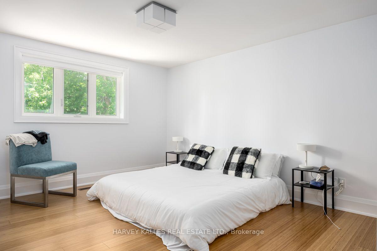 562 Bedford Park Avenue, Toronto