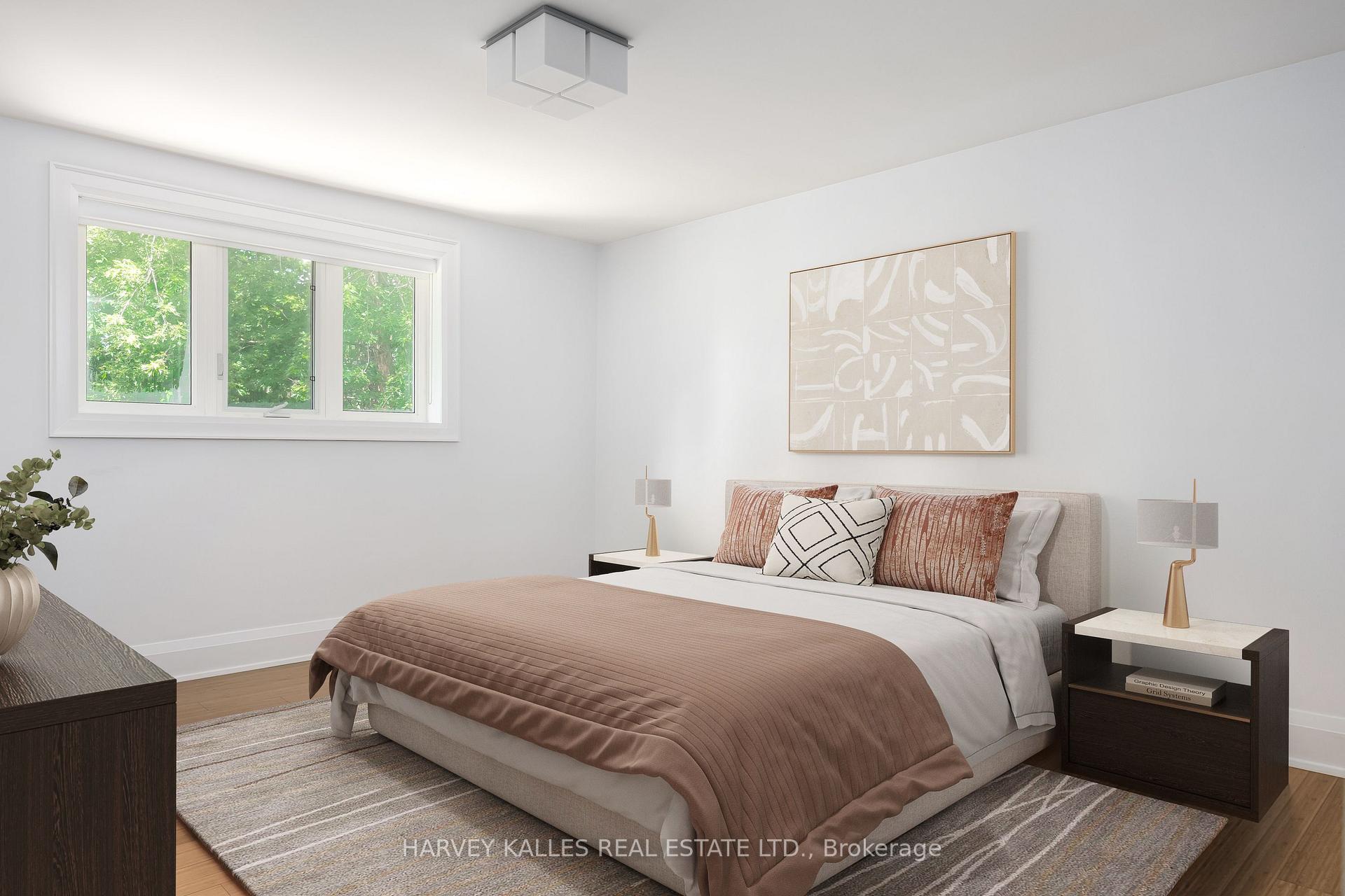 562 Bedford Park Avenue, Toronto