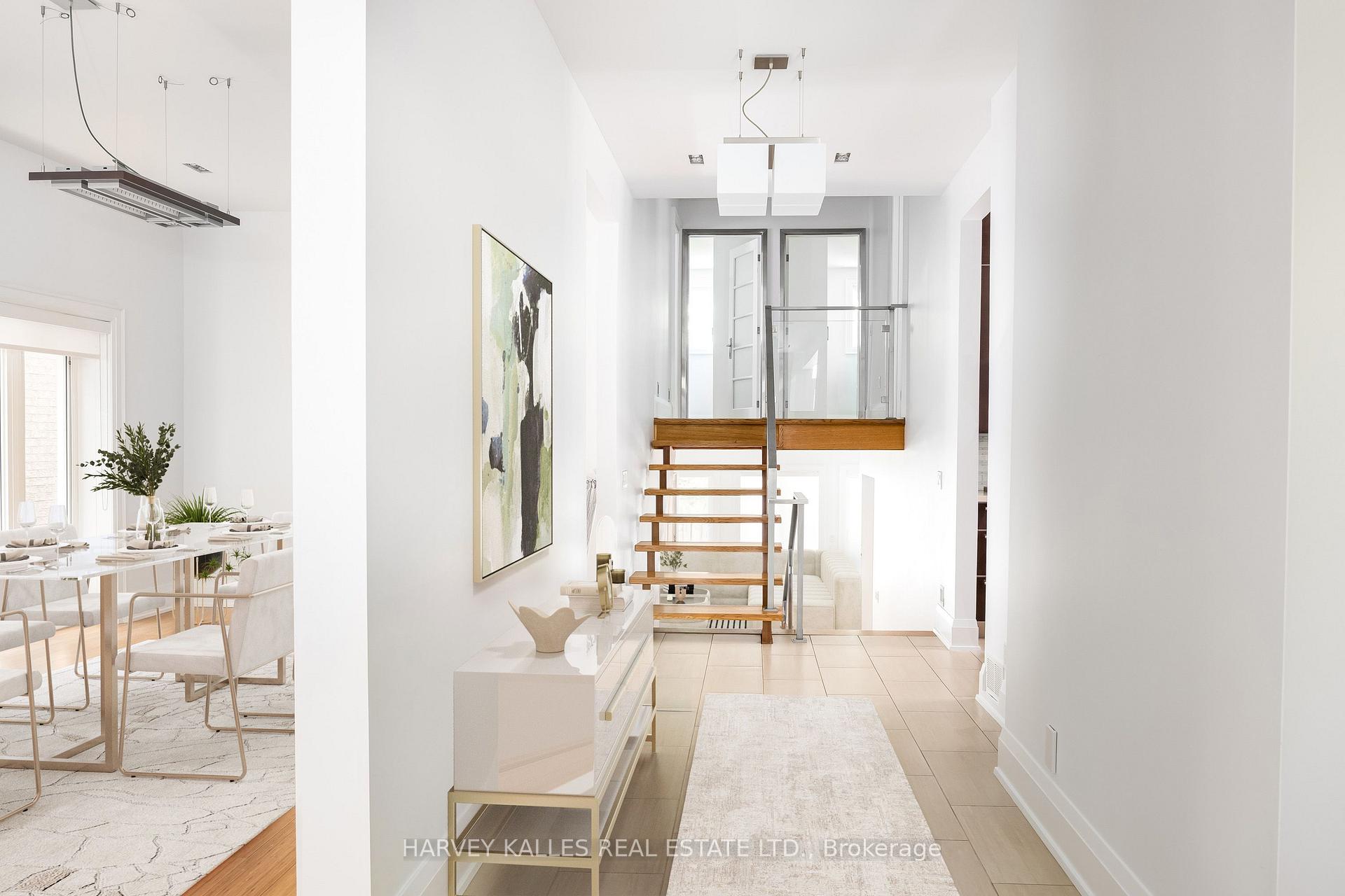 562 Bedford Park Avenue, Toronto