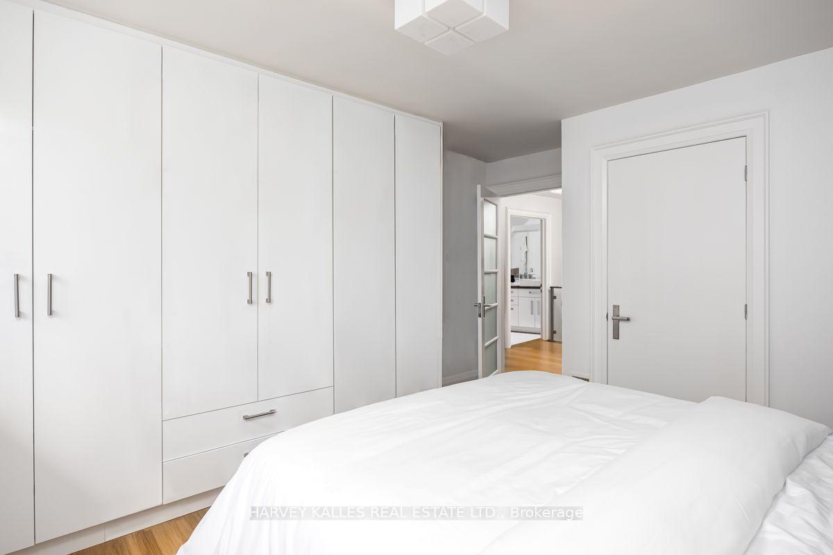 562 Bedford Park Avenue, Toronto