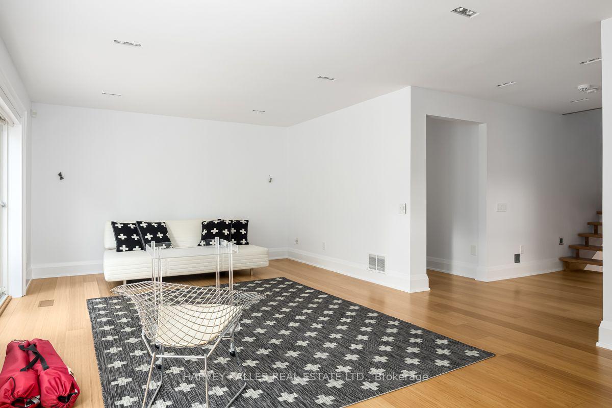 562 Bedford Park Avenue, Toronto