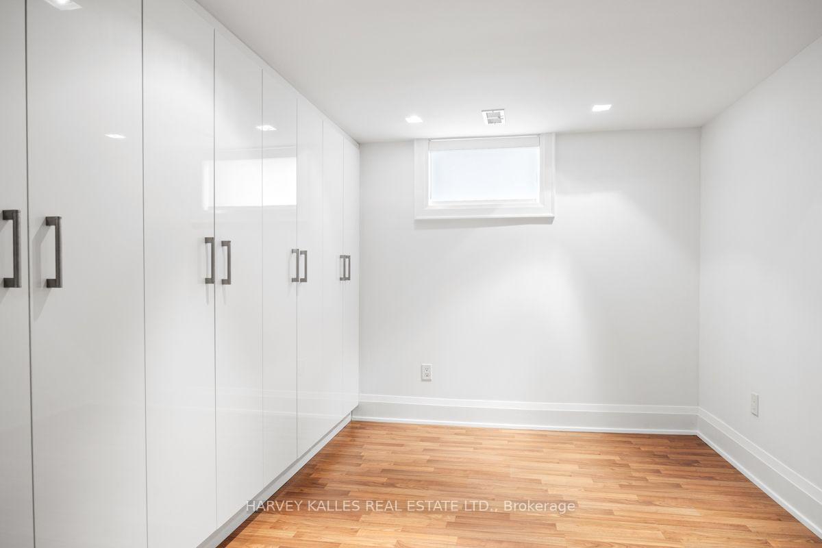562 Bedford Park Avenue, Toronto