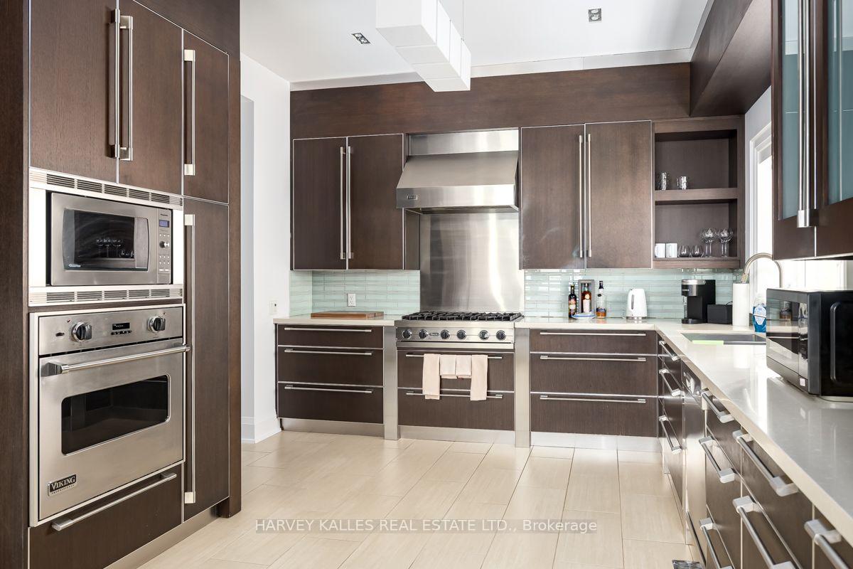 562 Bedford Park Avenue, Toronto