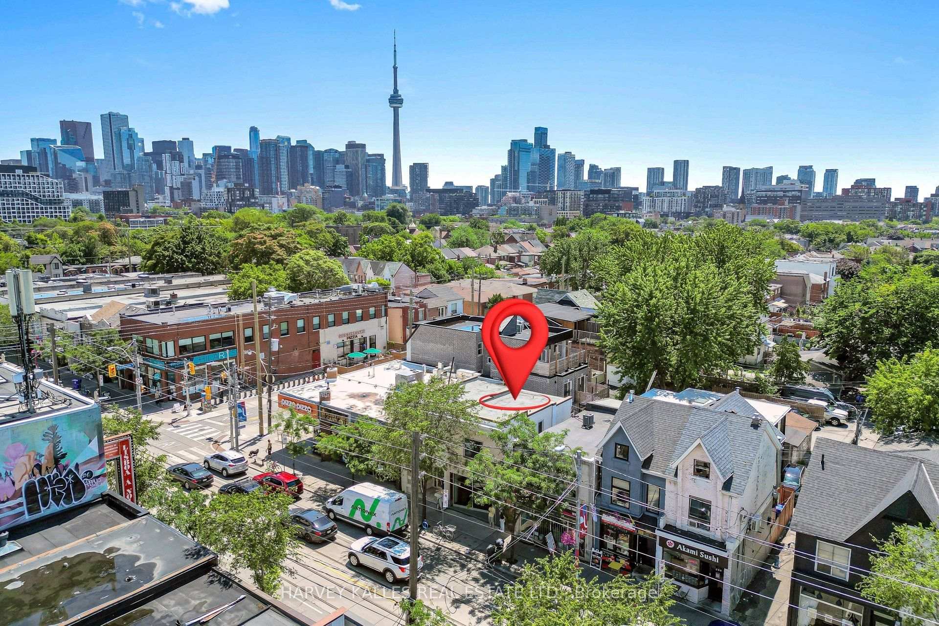 819 Dundas Street W, Toronto