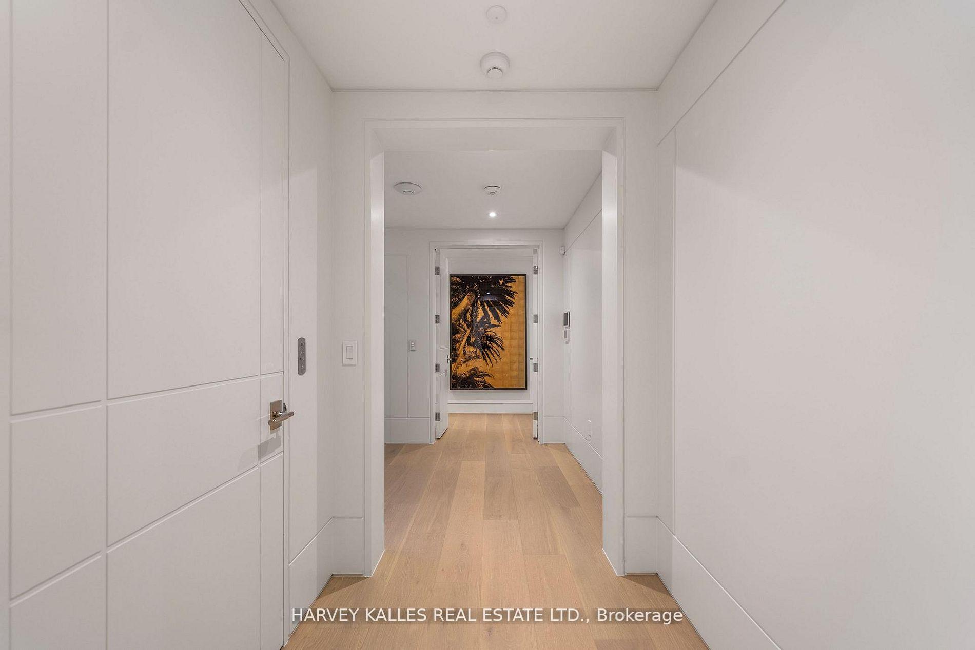 335 Lytton Boulevard, Toronto