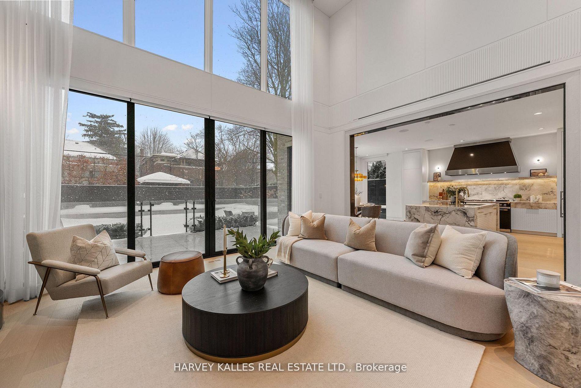 335 Lytton Boulevard, Toronto