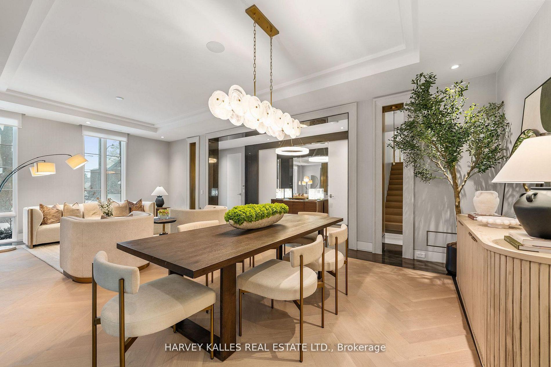 335 Lytton Boulevard, Toronto