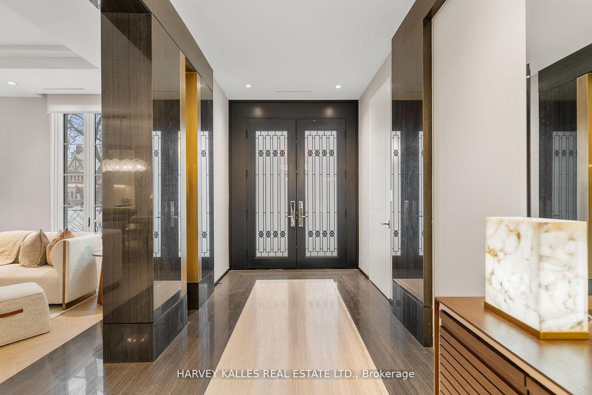 335 Lytton Boulevard, Toronto