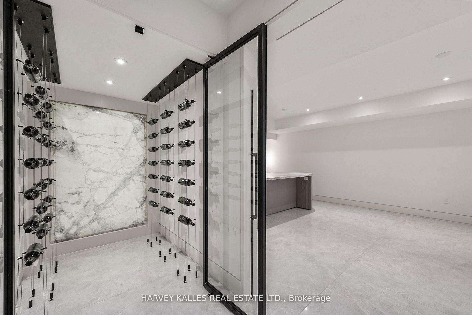 335 Lytton Boulevard, Toronto