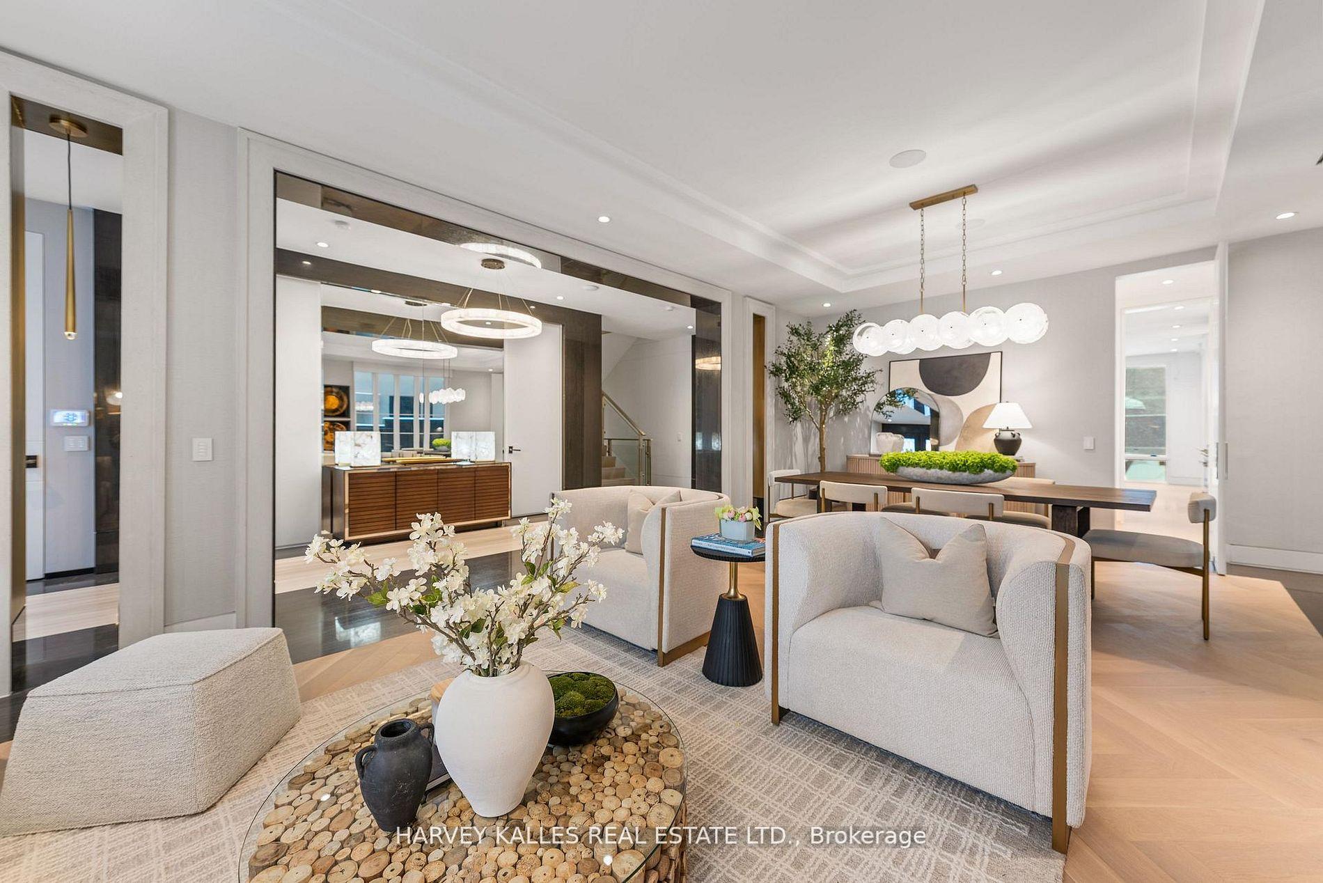 335 Lytton Boulevard, Toronto