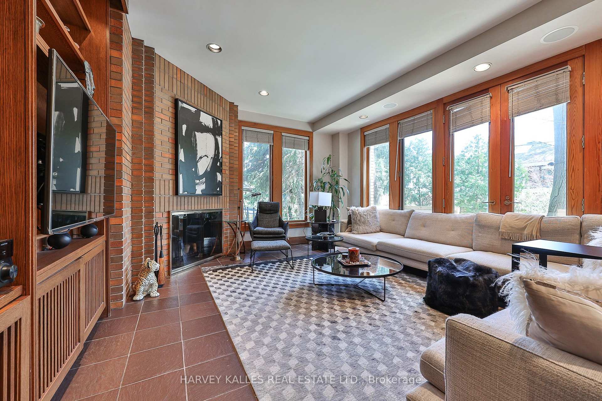 223 Hillhurst Boulevard, Toronto