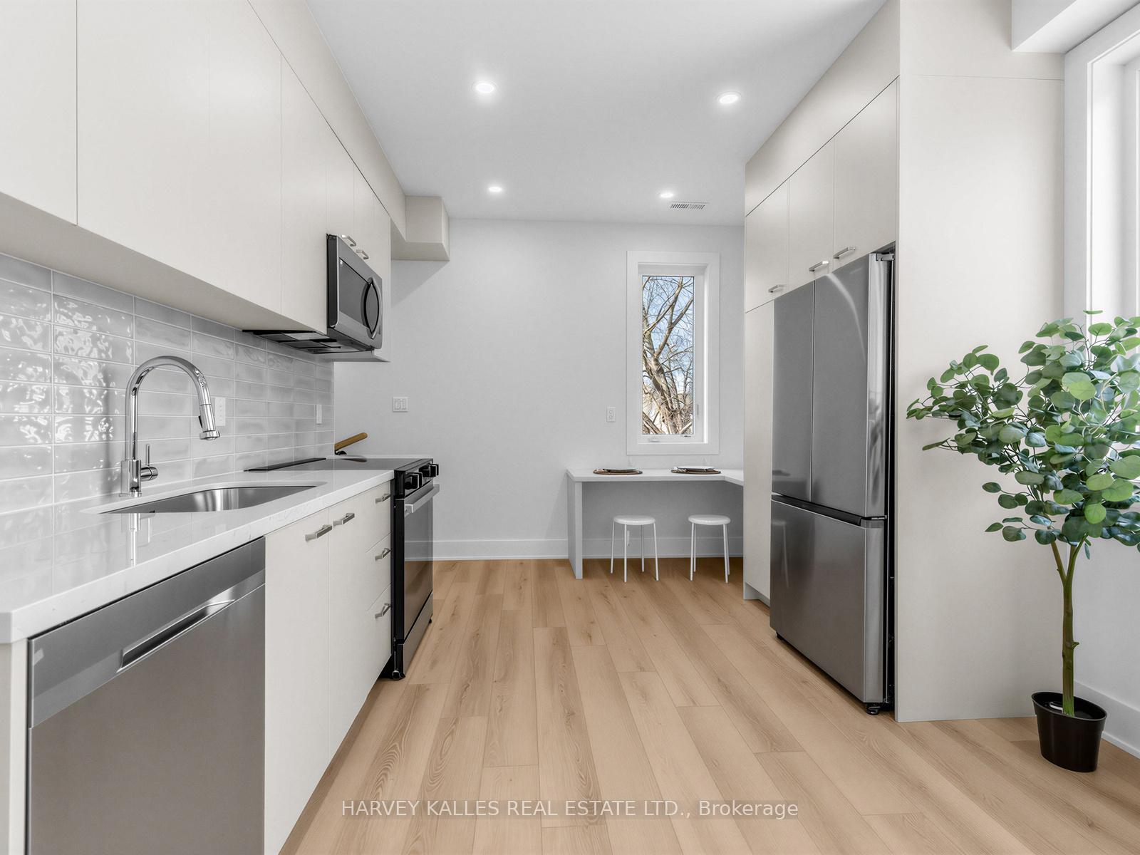 45 Bellevue Avenue 1a, Toronto Unit: 1a