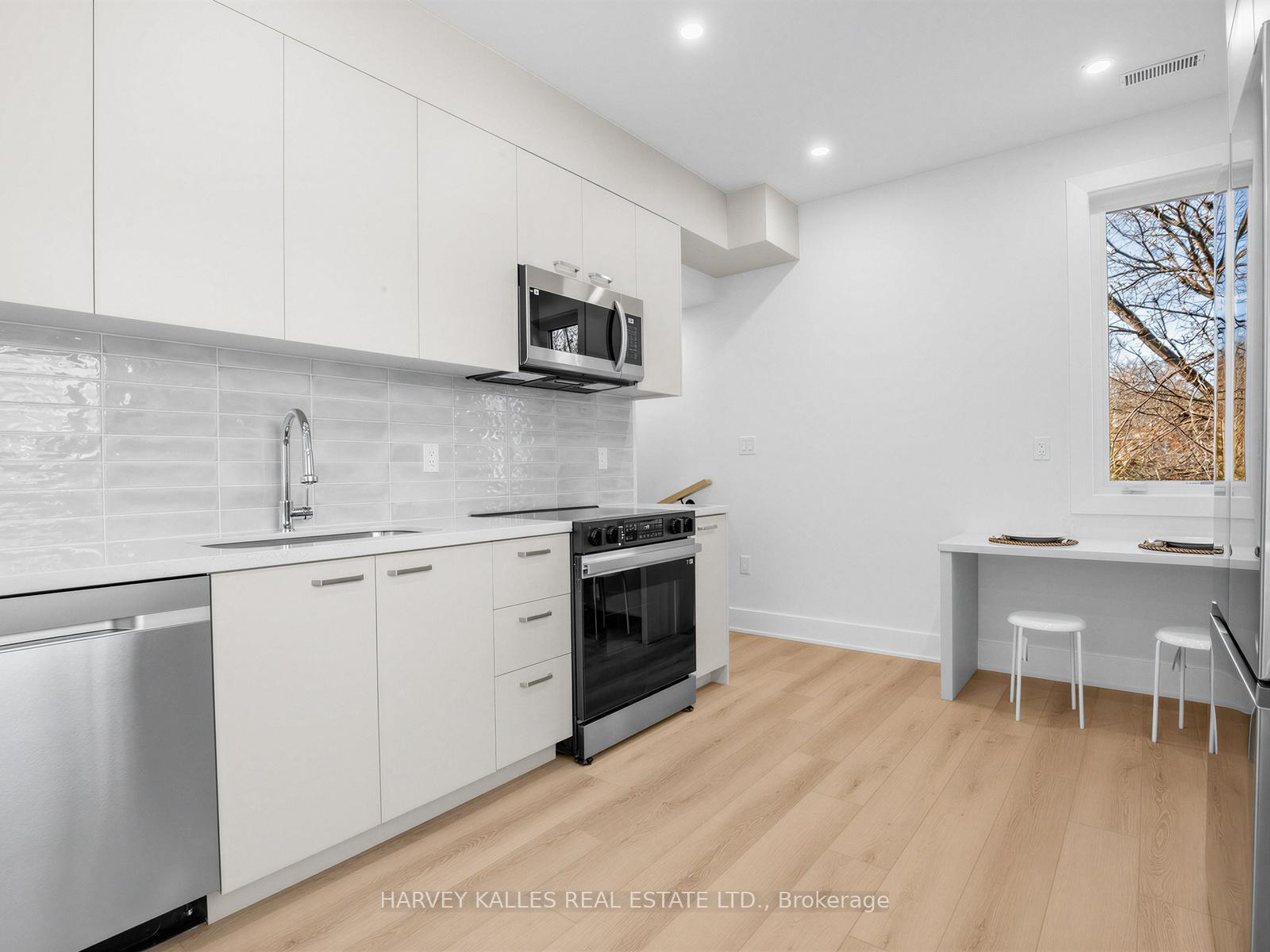 45 Bellevue Avenue 1a, Toronto Unit: 1a