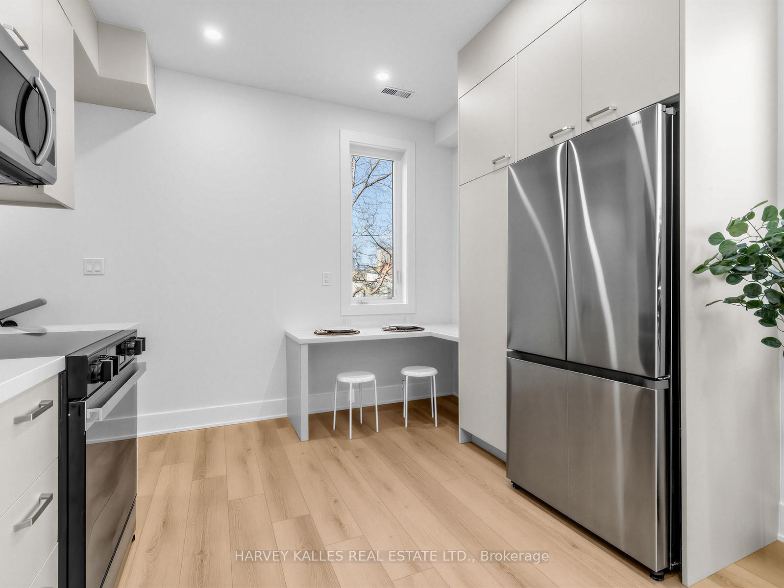 45 Bellevue Avenue 1a, Toronto Unit: 1a