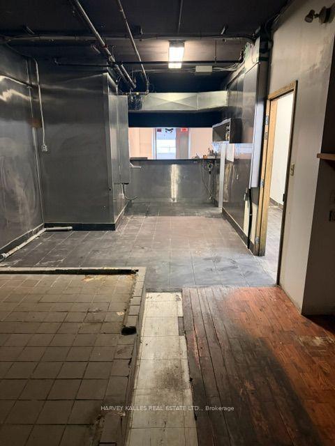 214 Queen Street W 2nd Flr, Toronto Unit: 2nd Flr
