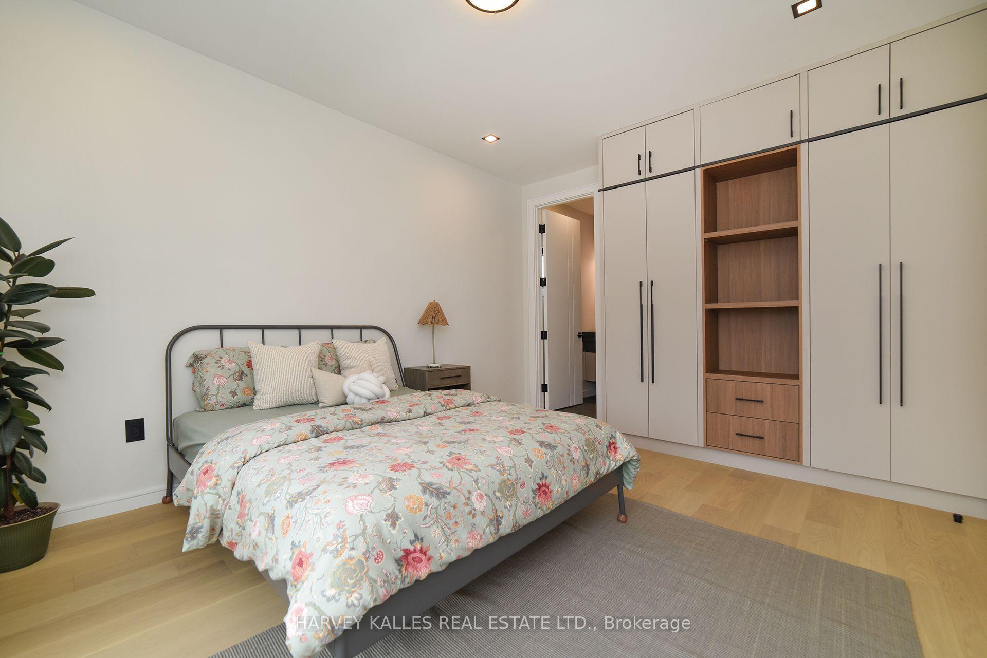 110 Mona Drive, Toronto