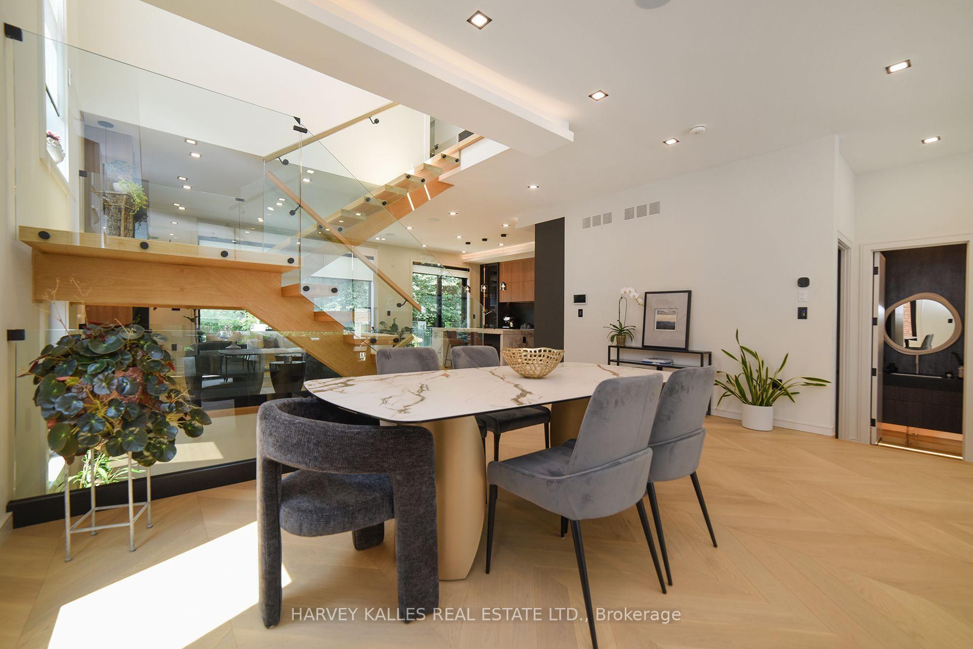 110 Mona Drive, Toronto