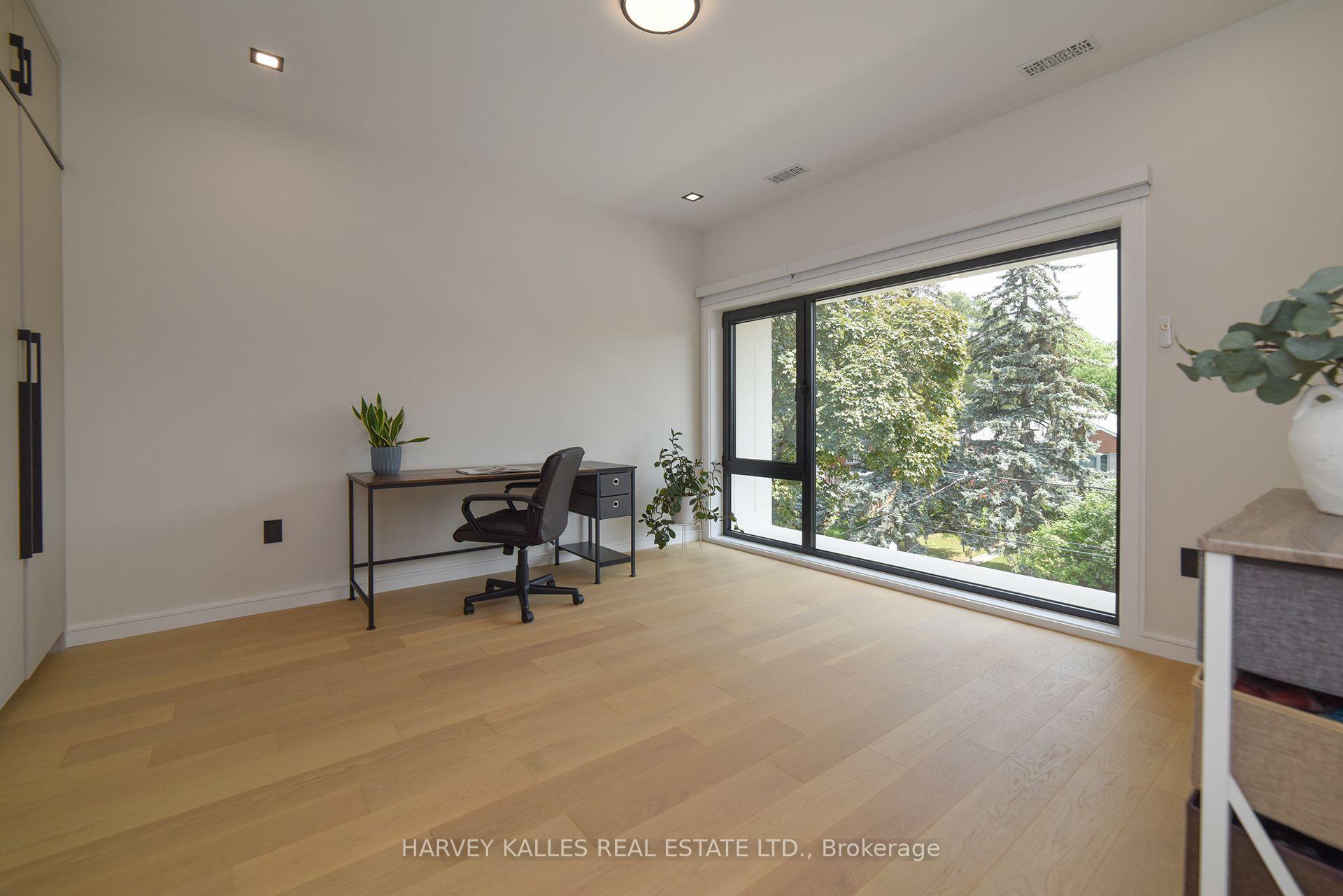 110 Mona Drive, Toronto