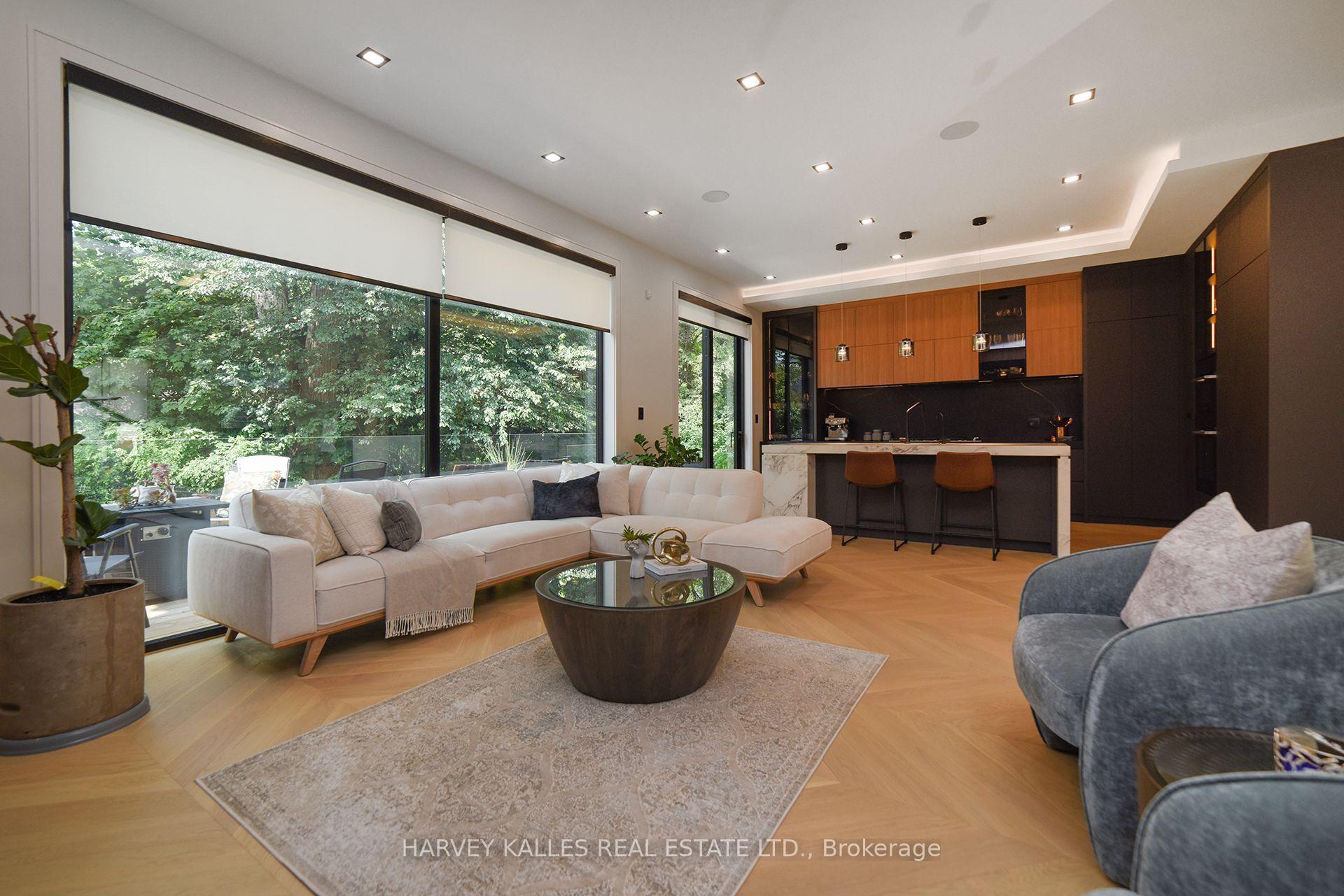 110 Mona Drive, Toronto