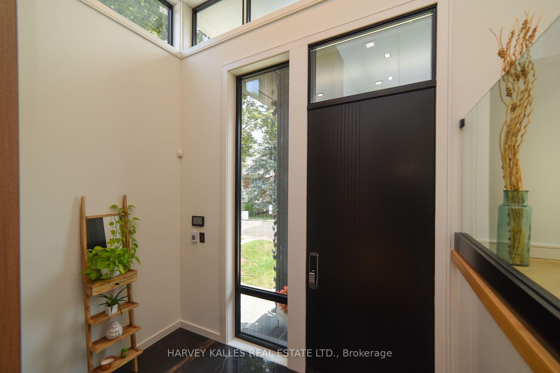 110 Mona Drive, Toronto