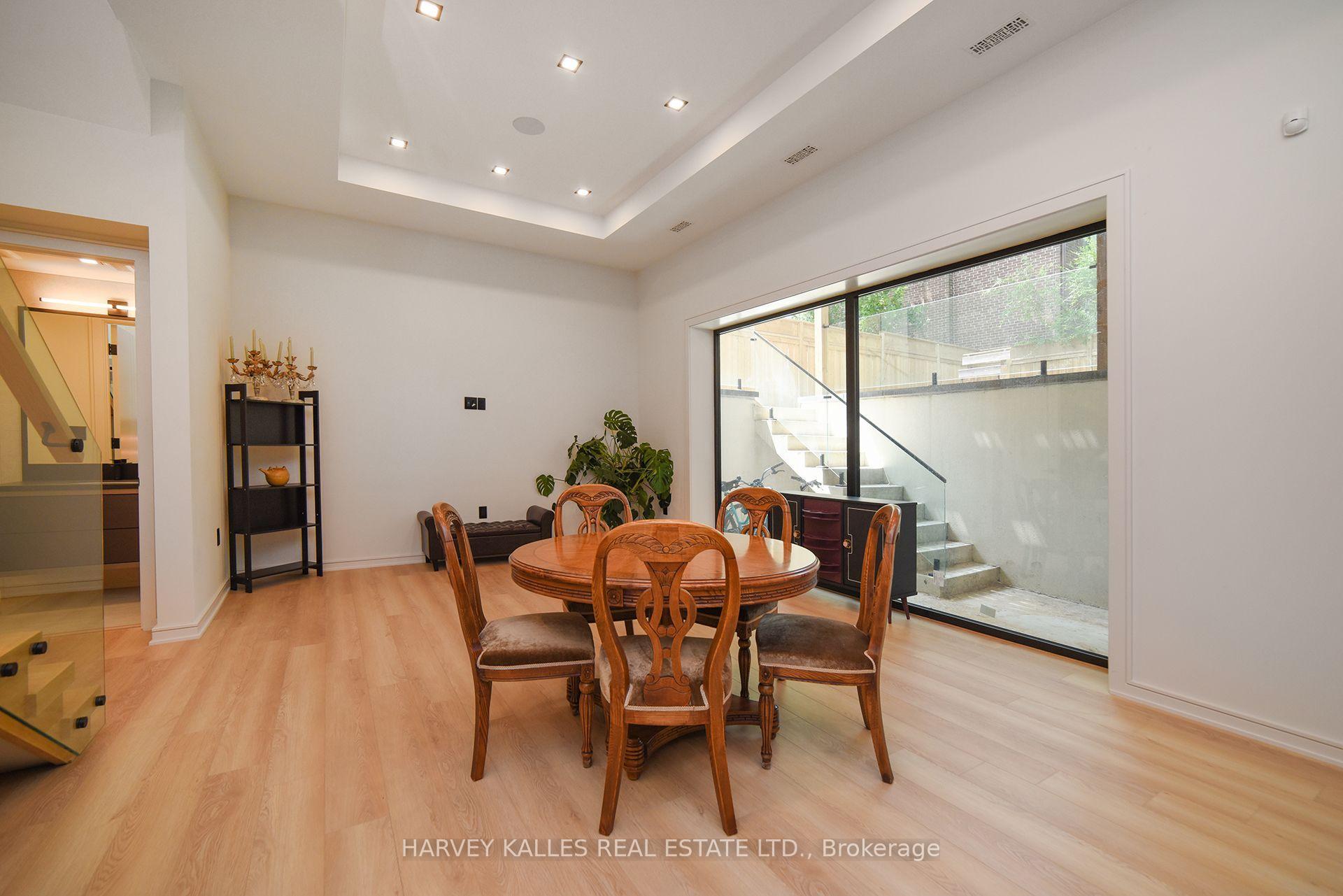 110 Mona Drive, Toronto