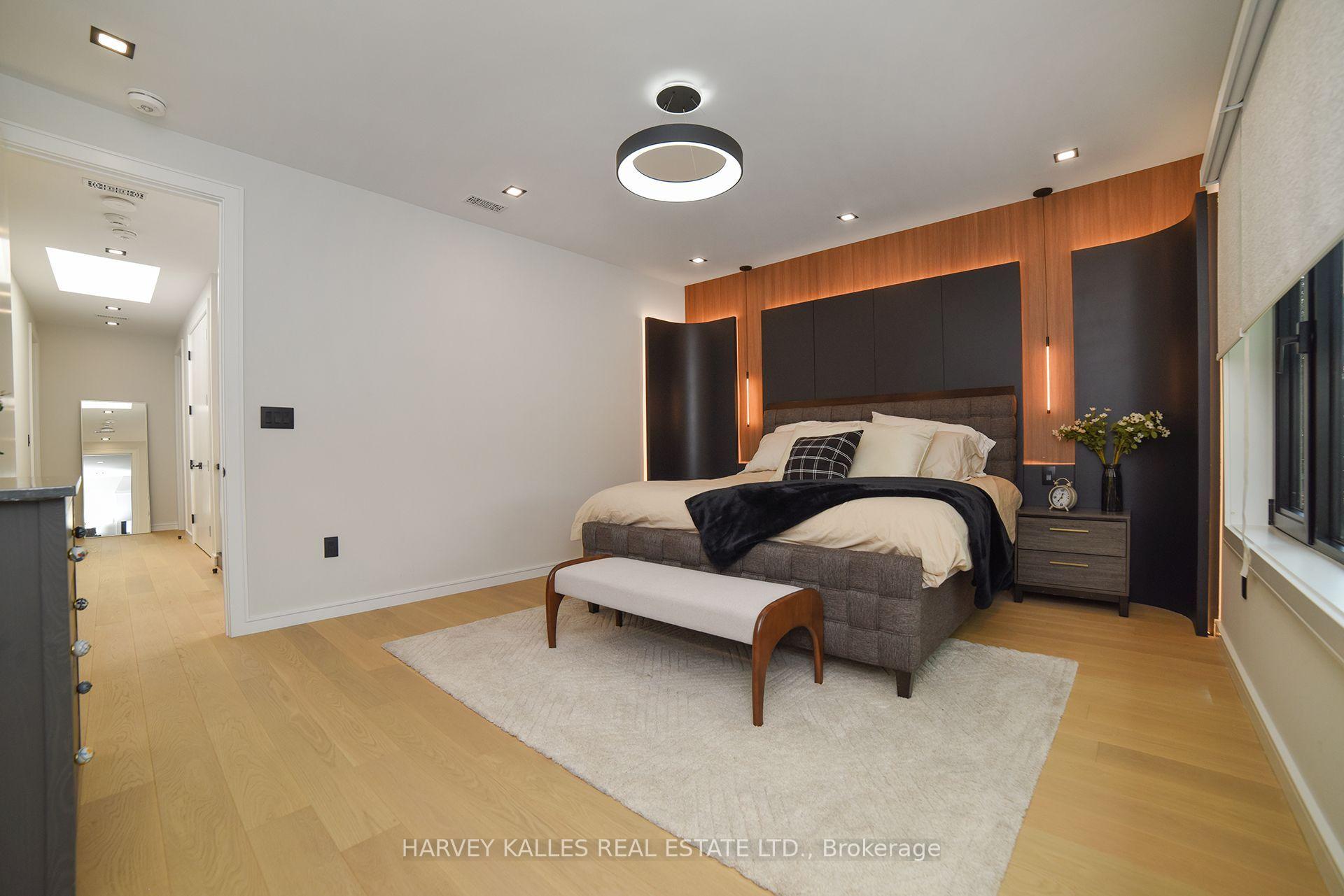 110 Mona Drive, Toronto