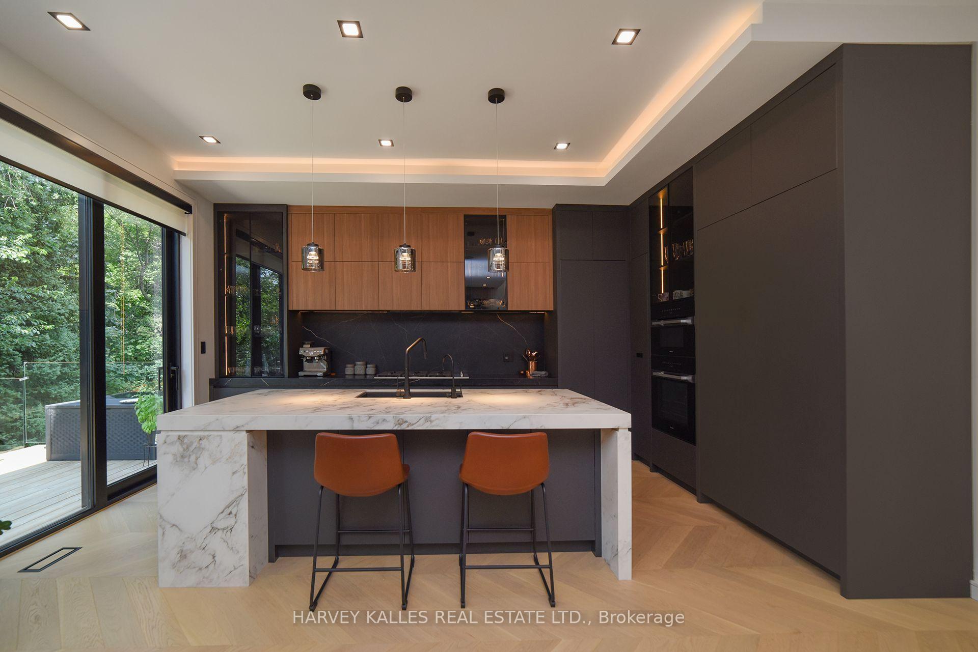 110 Mona Drive, Toronto